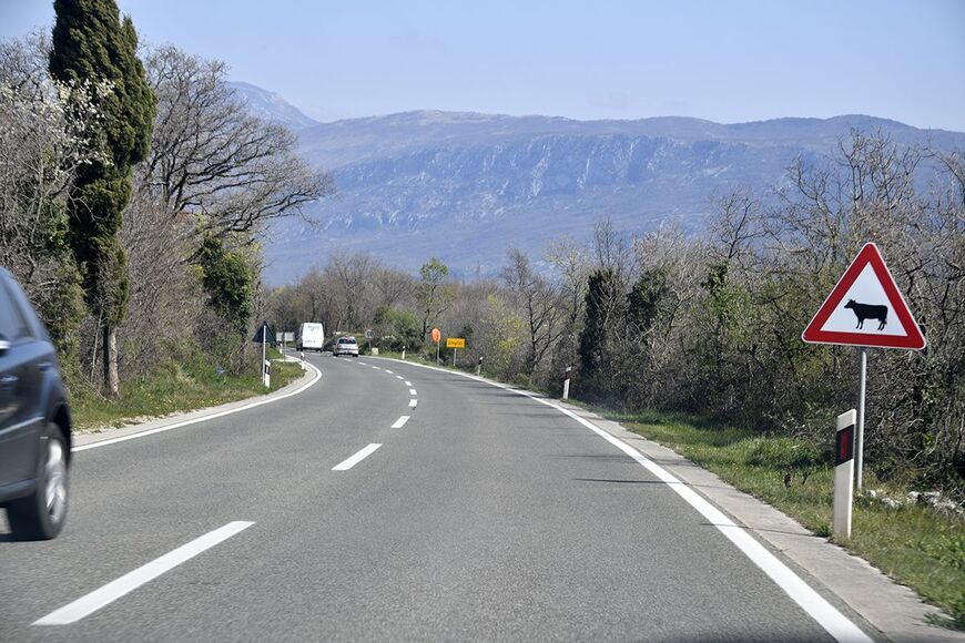 Suluda ograničenja brzina i prometni znakovi stari pola stoljeća