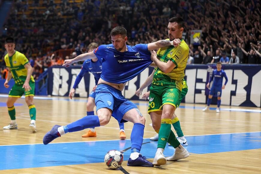 Sa susreta Dinama i Futsal Pule (FOTO: Goran Stanzl / PIXSELL)