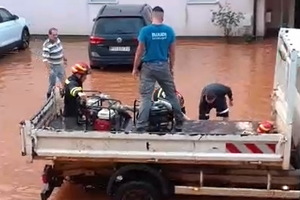 Bujštinu je pogodilo nevrijeme, u Novigradu poplave (video)