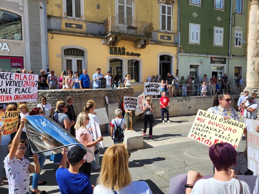 Prosvjed odgojiteljica na Portarati (Foto: M.P.)