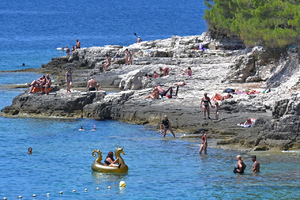 Voditelj poznatog pulskog beach bara kupio mobitel - ukradenim identitetom!