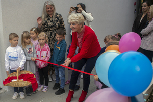 Povijesni dan za Sv. Lovreč: otvoreni vrtić i jaslice. Vrpcu prerezala 'vječna teta Štefanija'