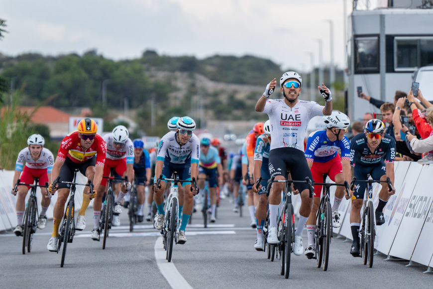 Biciklisti na ovogodišnjoj utrci kroz Hrvatsku (foto: CRO Race)