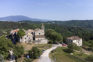 Jadna rasprava o vilama i bazenima: preobraćeni Kajin, prosvjetitelj Šćulac i teatralni Prodan