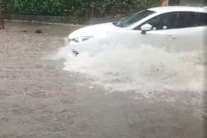 ​​​​​​​'Prije obnove glavne ceste, u gradu nam nisu plivali automobili'. 'Ne, nije prije sve bilo OK, plivale su fekalije'