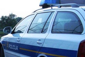 Poreč: Uhićeni provalnik prijetio policajcu da će ga ubiti