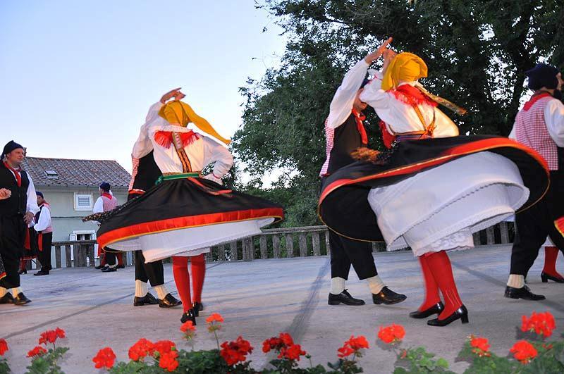 Ovogodišnji 12. Mediteranski folklorni susreti „Zlatna sopela“ respektabilan je po kvaliteti izvođača