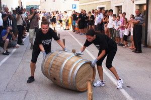 U Brtonigli održan Folk & Wine Festival