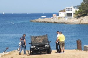 Ukradeni auto završio u moru na pulskoj Saccorgiani