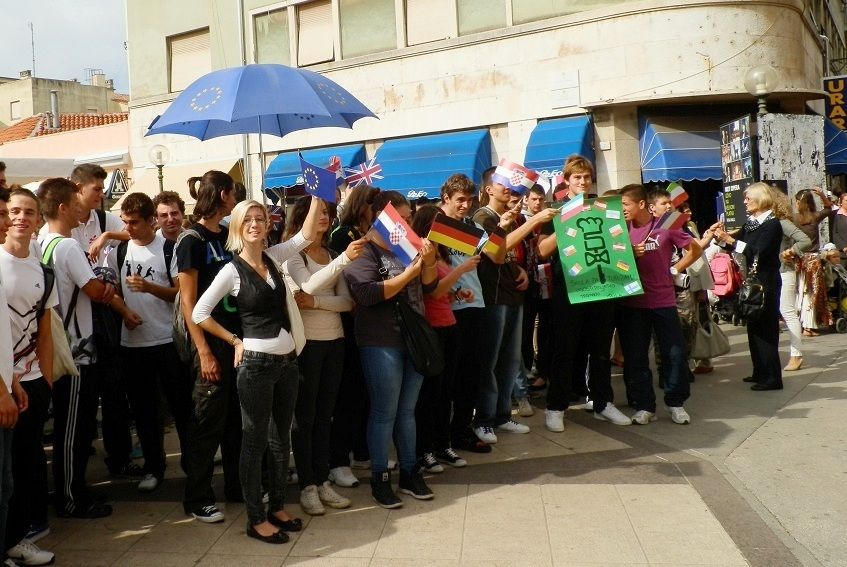 Na pulskoj tržnici obilježen je Europski dan jezika