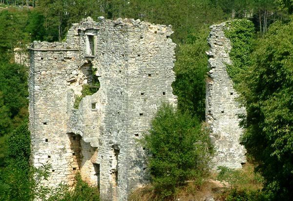 Palača Rapicio, odnosno vidljivi ostaci njenih zidova