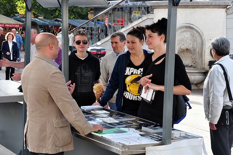 Građani su sa zanimanjem slušali o načinu vrbovanja žrtve trgovine