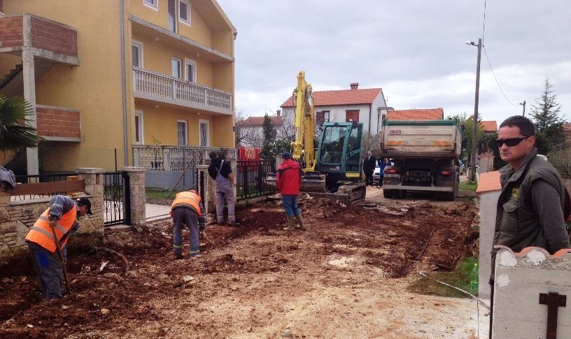 Ukoliko vremenske prilike dozvole, radovi će biti okončani do 15. lipnja 2013. godine