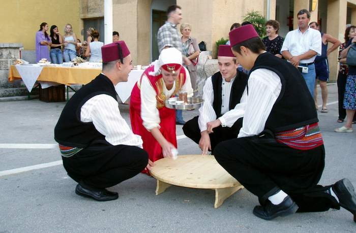 Članovi KUD Bosna iz Pule u Raši