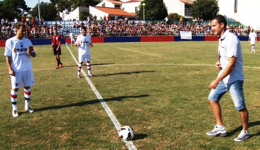 Zlatni novigradski olimpijac Giovanni Cernogoraz izveo je početni udarac