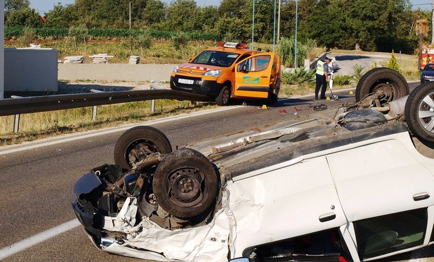 Punto se nakon udarca prevrnuo na krov