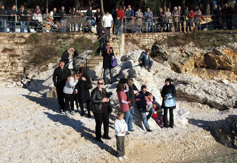 Među publikom su bili i neki prošlogodišnji kupači